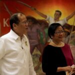 President Benigno S. Aquino III, accompanied by Labor and Employment Secretary Rosalinda Dimapilis-Baldoz, arrives for the Pre-Labor Day Dialogue at the Heroes Hall of the Malacañan Palace on Tuesday (April 30). The conduct of Pre-Labor Day Dialogue is pursuant to the 22-point Labor and Employment Agenda of President Aquino, which essentially consists of among others, the following directives: promote not only the constitutionally protected rights of workers but also their right to participate in the policymaking process; and work with the private and labor sector to strengthen tripartite cooperation and promote industrial peace. (MNS photo)