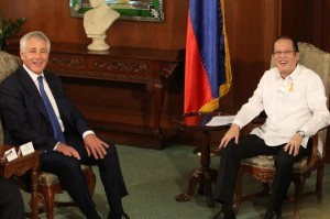 President Benigno S. Aquino III exchanges pleasantries with United States Secretary of Defense Chuck Hagel during the Courtesy Call at the Music Room of the Malacañan Palace on Friday (August 30, 2013). (MNS photo)