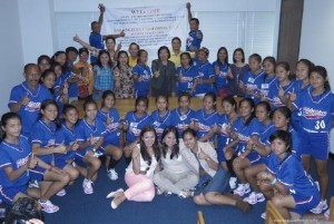 Photo above shows (8th from L-R) Iloilo League President Dr. Ma Jenelyn Fundal, Dept. of Education Superintendent Myrna Castillo (center) Consul General Maria Hellen Barber De La Vega, (8th from R) Coach & Manager Ray Fuentes with members of the Iloilo Philippine Softball Team and Fil-Am supporters