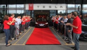 The first Tesla Model S arriving in Norway In the month of September there were 616 registrations of the high-end US-made Tesla S, accounting for 5.1 percent of the total, according to Opplysningsraadet for Veitrafikken(OFV) which compiles data on Norwegian car sales. ©Tesla