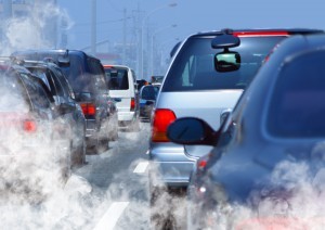 Generic: pollution of environment by combustible gas of a car , cars, traffic, jam, ©ssuaphotos/shutterstock.com