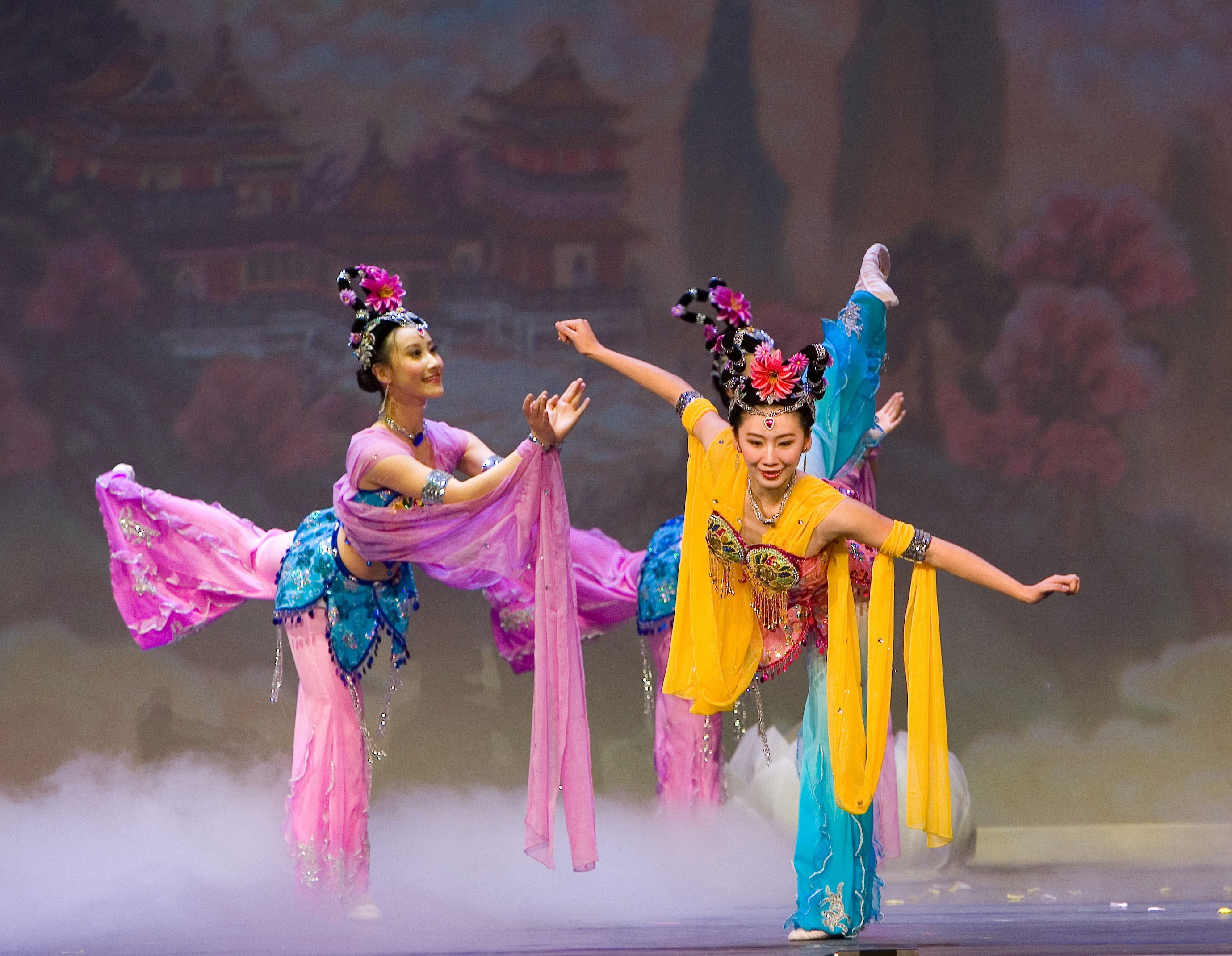 Shen Yun Net Worth, Biography, Age, Weight, Height ⋆ Net Worth Roll